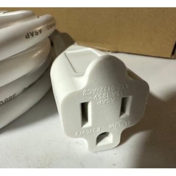 New Power Extension Cord, 6 Feet, 13 Amps, 125V, White - Picture 2 of 3